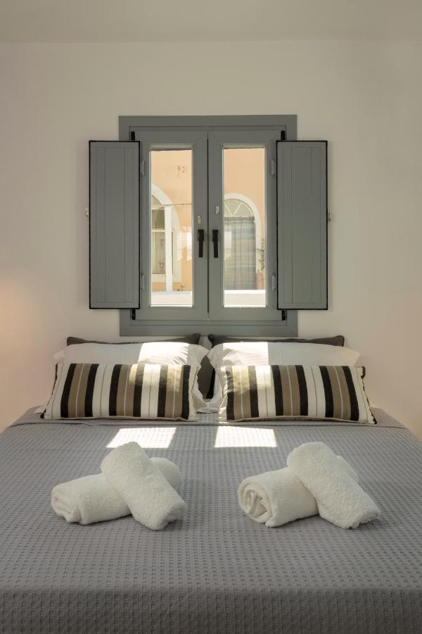 Linea Luxury Suites Fira  Extérieur photo