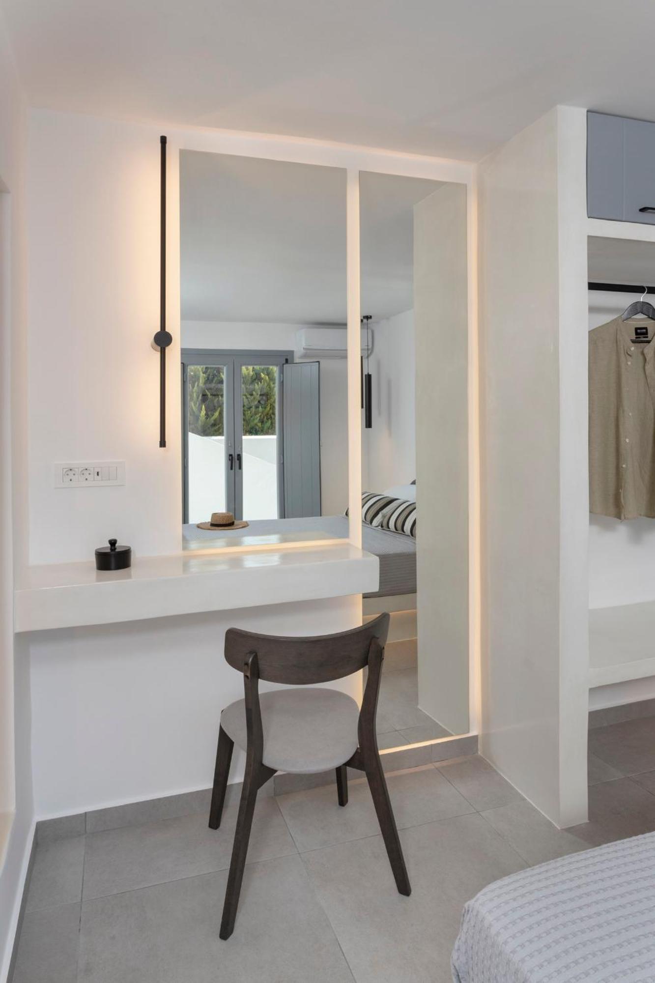 Linea Luxury Suites Fira  Extérieur photo