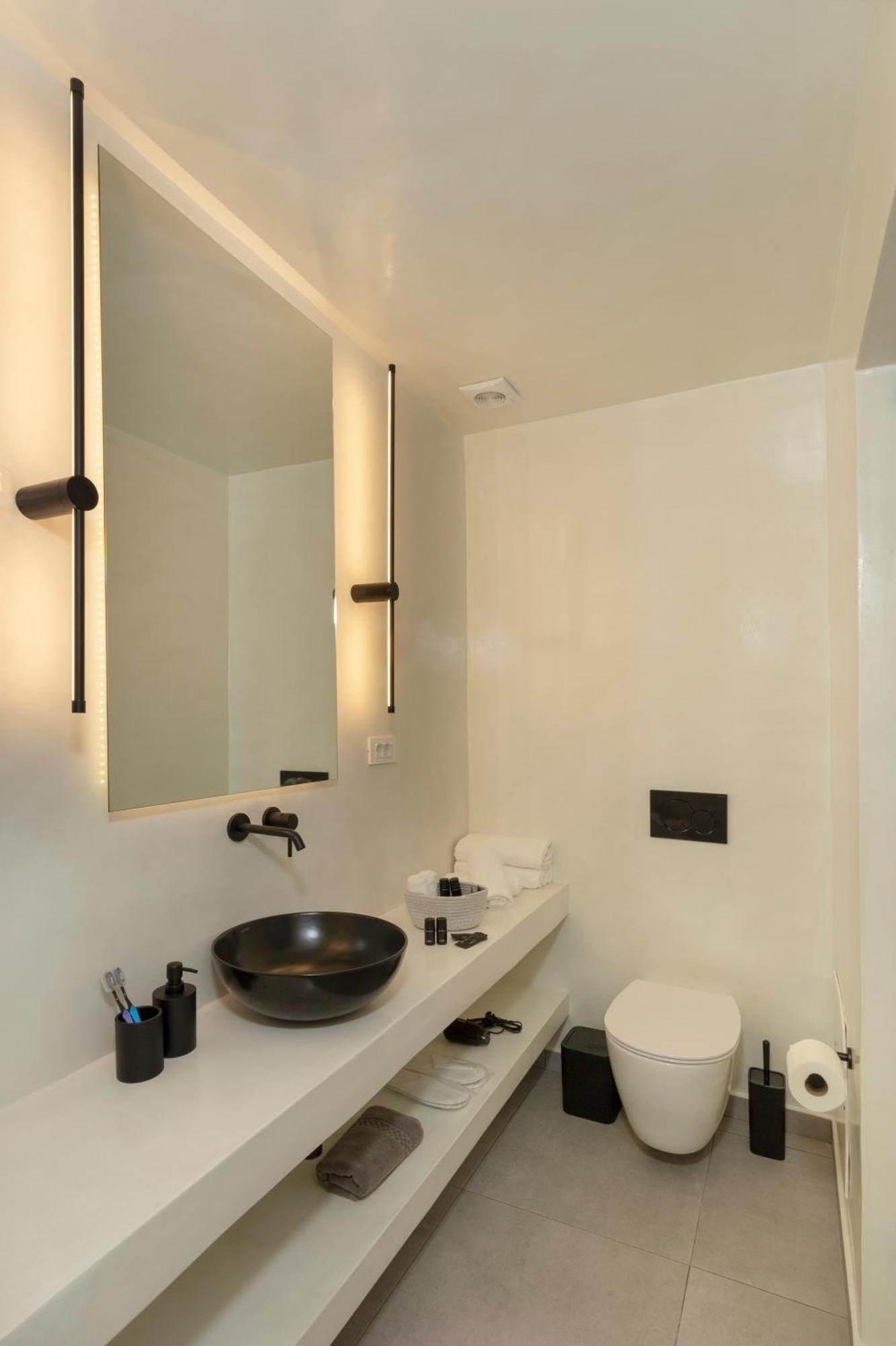 Linea Luxury Suites Fira  Extérieur photo