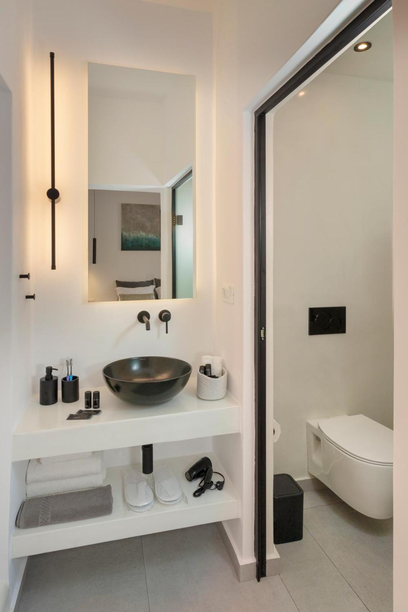 Linea Luxury Suites Fira  Extérieur photo