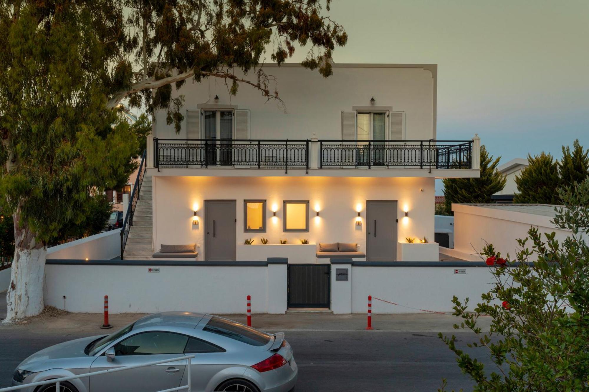 Linea Luxury Suites Fira  Extérieur photo